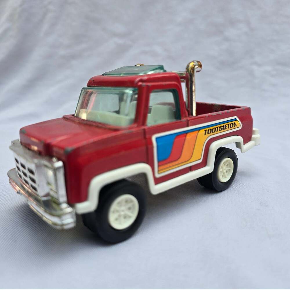 Vintage Tootsietoy Red Diecast Pickup Truck Roll Bar Wood Bed Side Stripes